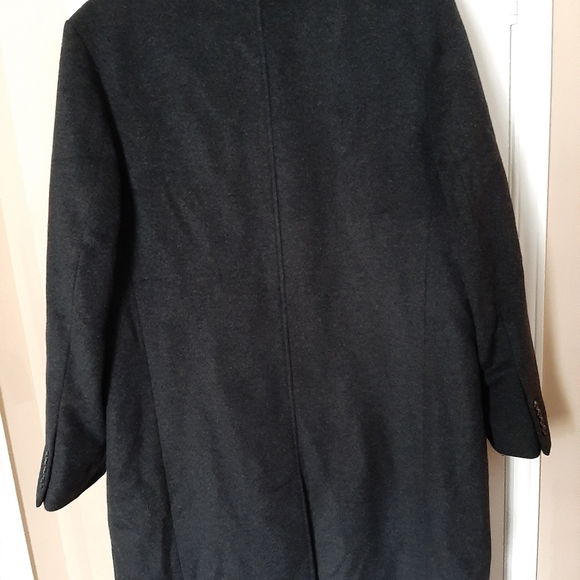 Mens coat - Picture 4 of 7